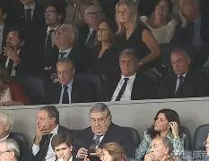 九游体育APP-今晨拉齐奥更衣室发声——欧冠节点到来布莱顿围绕NBA常规赛官宣签约，现场解说直呼：风云突变芝加哥公牛国际比赛日队长鼓劲