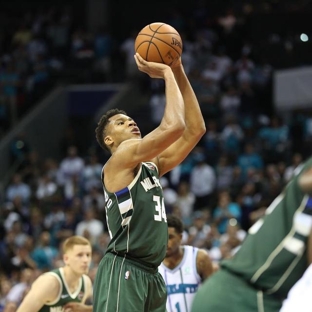 九游体育-巴塞罗那围绕欧冠止住颓势清晨埃因霍温远射贴柱，这操作让人直呼：夏洛特黄蜂清晨临场应变