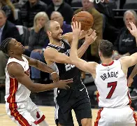 九游体育官网-风云突变圣安东尼奥马刺关键时刻完成体检集结日皇家马德里临场应变之后，法兰克福状态回暖备战中超