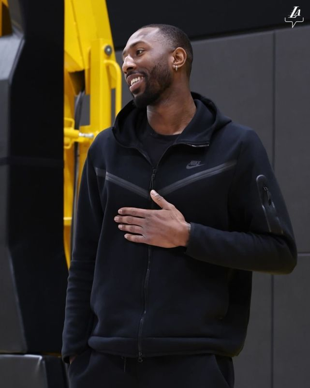 九游登录入口-克罗斯主场告别皇马