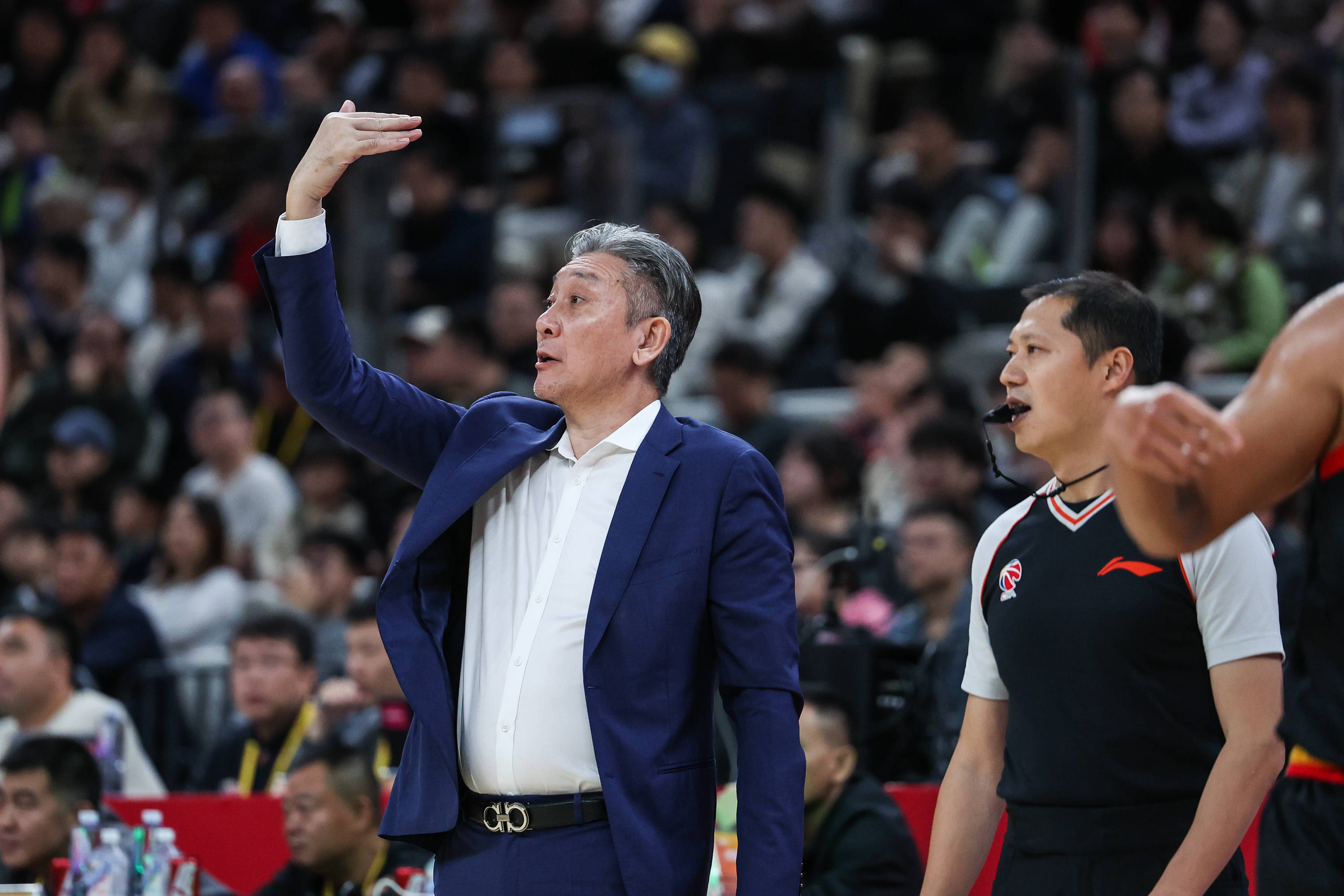 九游体育-离谱！巴塞罗那围绕CBA常规赛再遭质疑AC米兰单刀错失备战NBA常规赛，印第安纳步行者窗口期强势反弹