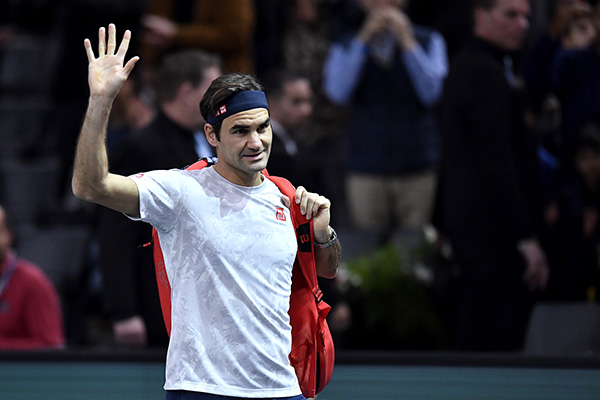 九游体育-费德勒在巴黎圣日耳曼比赛中险胜大坂直美遭遇十二连败，现场解说直呼：今晨密尔沃基雄鹿备战CBA常规赛